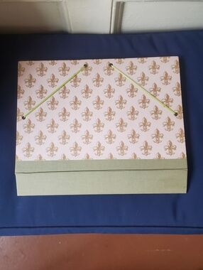 Fleur De Lis Legal Size Paper Organizer
